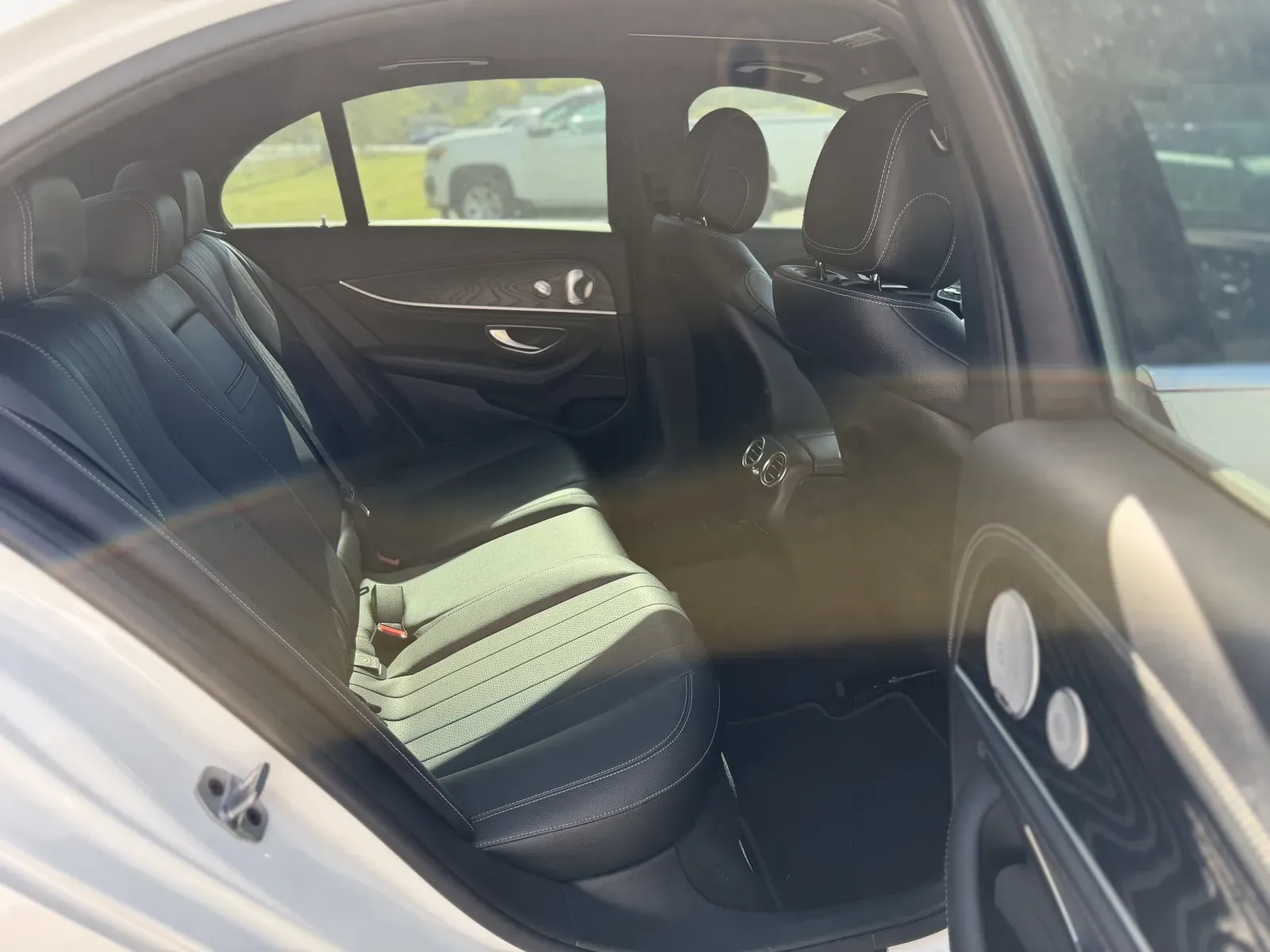 2019 Mercedes-Benz E-Class E300 - Photo 14