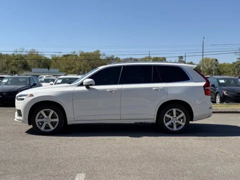 Another view of 2022 Volvo XC90 T5 Momentum for sale in Smyrna, TN at Angel Motors Inc