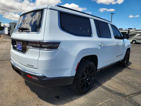 More photos of 2022 Jeep Grand Wagoneer Series III at Martin Swanty's Paradise Auto, AZ
