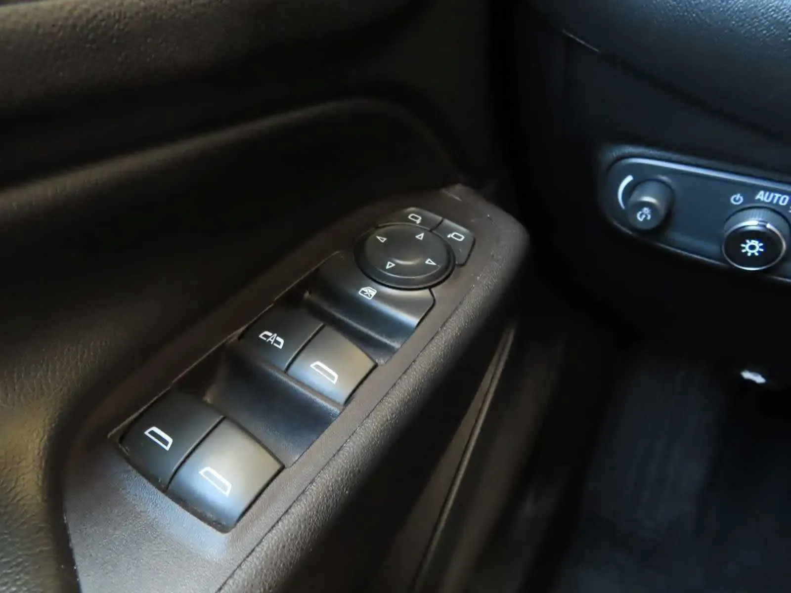 Chevrolet Equinox photo 21