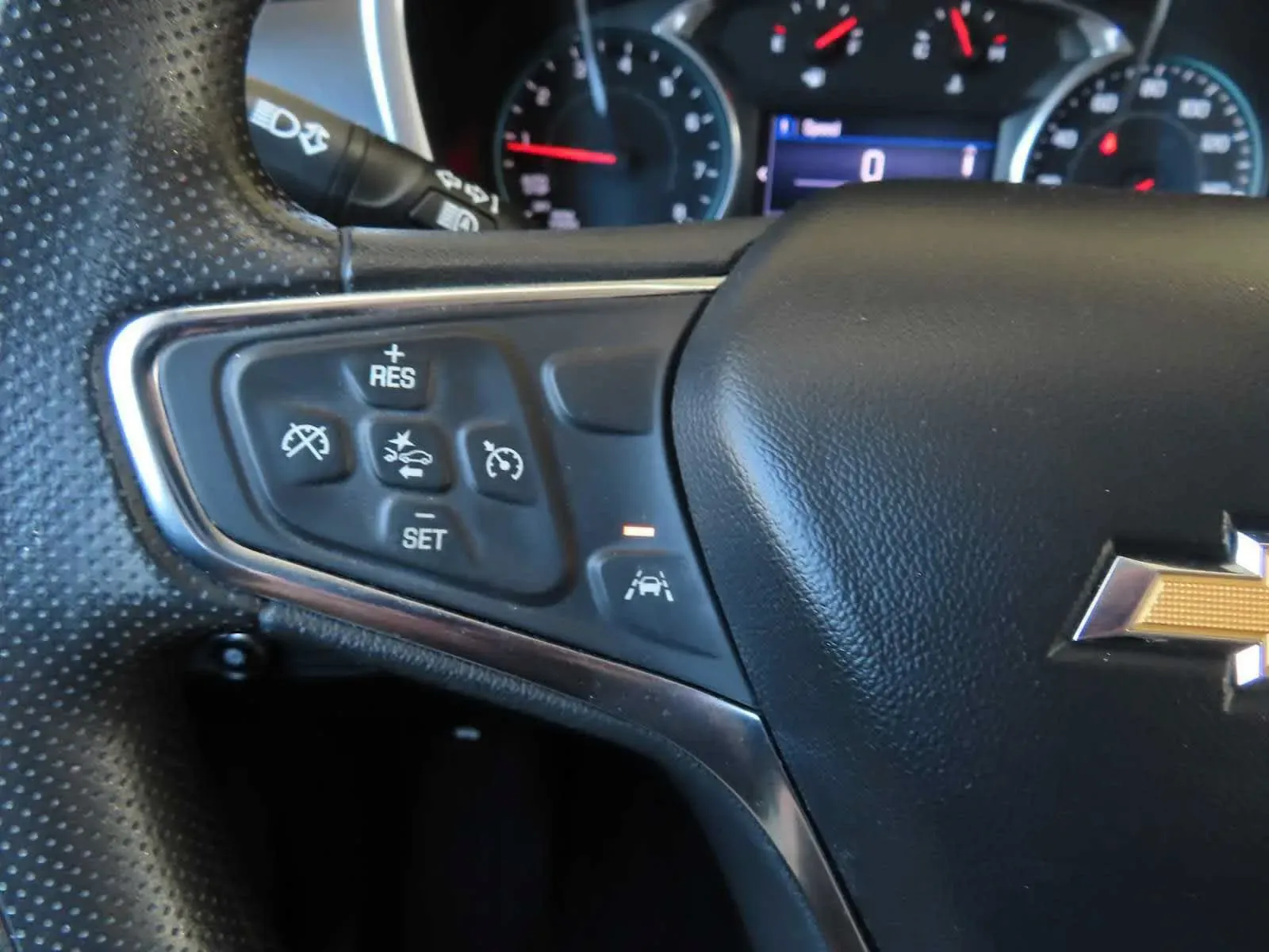 Chevrolet Equinox photo 18