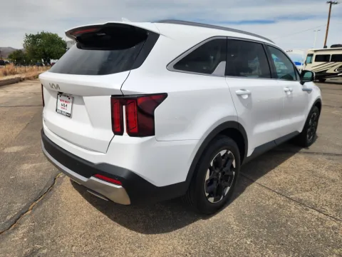 More photos of 2025 Kia Sorento S at Martin Swanty's Paradise Auto, AZ