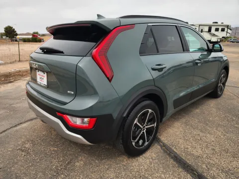 More photos of 2025 Kia Niro EX at Martin Swanty's Paradise Auto, AZ