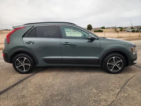 More photos of 2025 Kia Niro EX at Martin Swanty's Paradise Auto, AZ