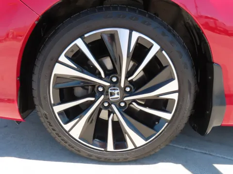 More photos of 2017 Honda Accord Coupe EX-L V6 at Martin Swanty's Paradise Auto, AZ