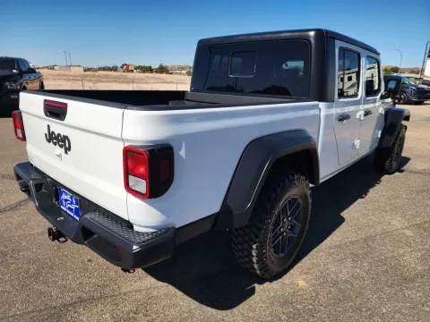 More photos of 2025 Jeep Gladiator Sport S at Martin Swanty's Paradise Auto, AZ