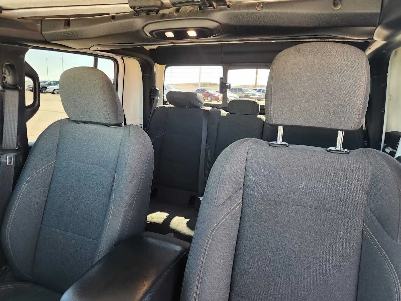 Jeep Gladiator photo 16