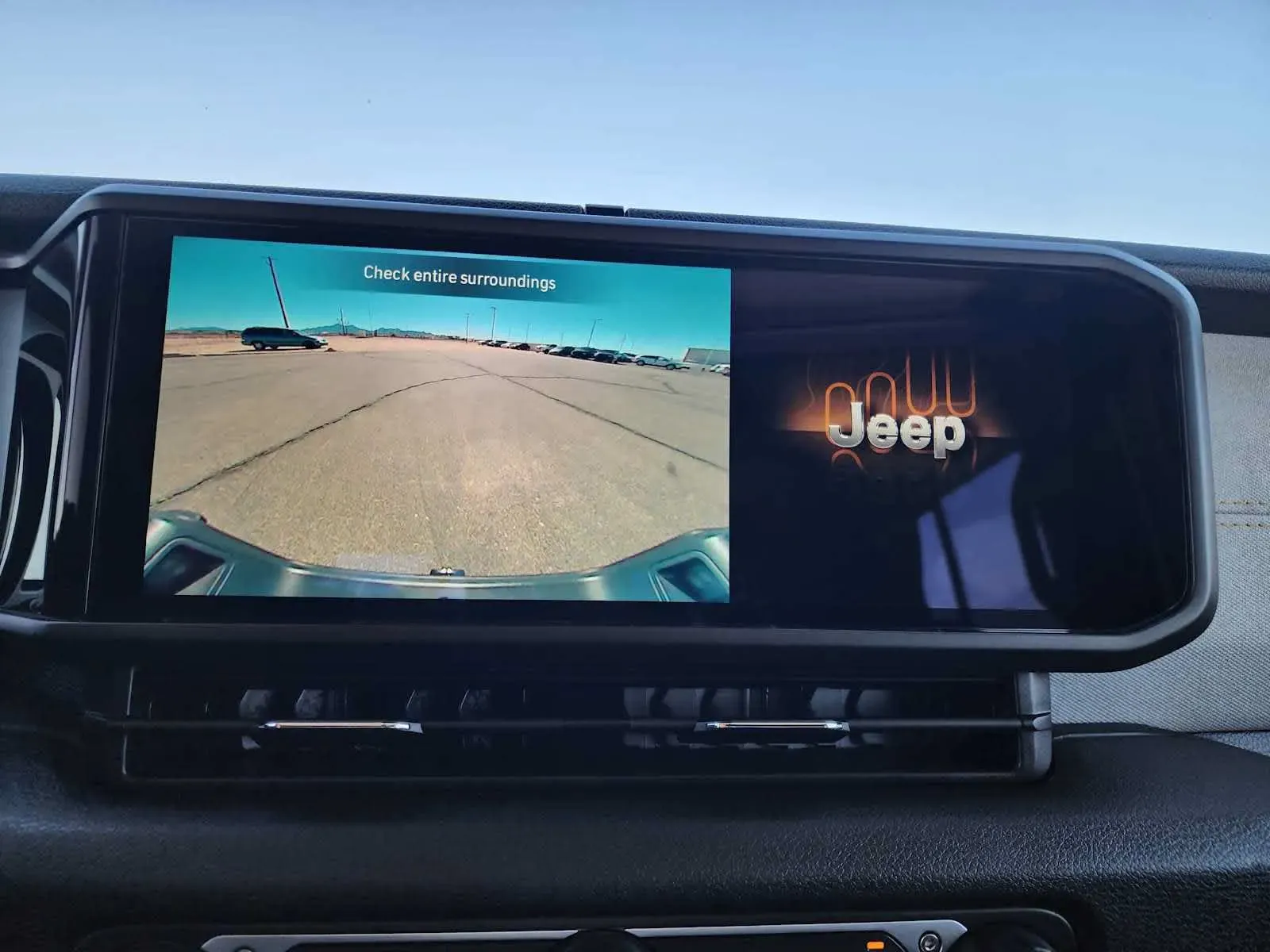 Jeep Gladiator photo 23