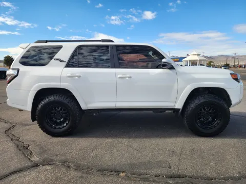 More photos of 2019 Toyota 4Runner SR5 at Martin Swanty's Paradise Auto, AZ