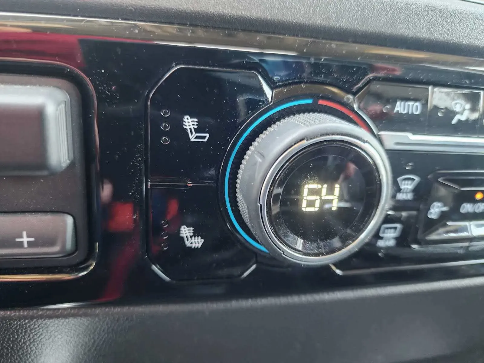 Chevrolet Silverado photo 28