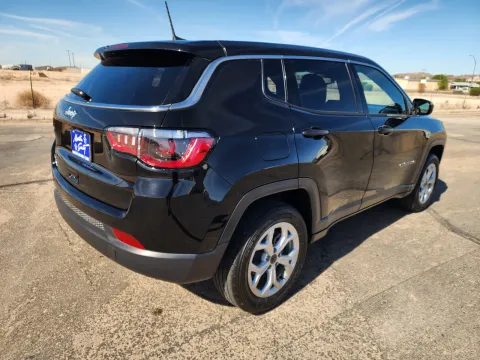 More photos of 2025 Jeep Compass Sport at Martin Swanty's Paradise Auto, AZ