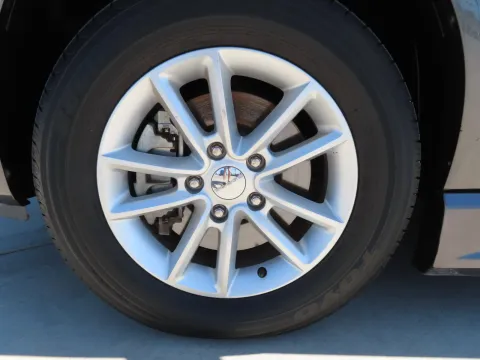 More photos of 2016 Dodge Grand Caravan SXT at Martin Swanty's Paradise Auto, AZ