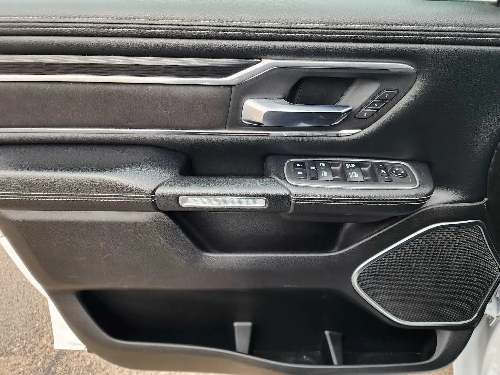 2023 RAM Ram 1500 Pickup Laramie - Photo 17