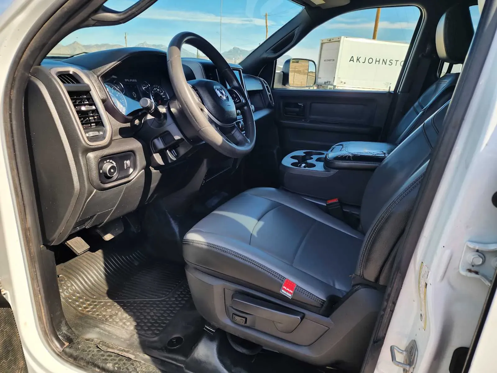 2022 RAM Ram 3500 Pickup Tradesman - Photo 16