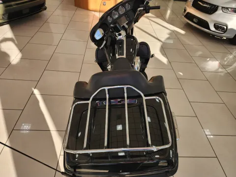 More photos of 2018 HARLEY DAVIDSON FLHTCU Ultra Classic at Martin Swanty's Paradise Auto, AZ