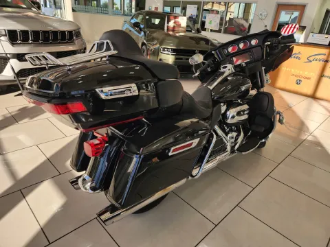 Another view of 2018 HARLEY DAVIDSON FLHTCU Ultra Classic for sale in Lake Havasu City, AZ at Martin Swanty's Paradise Auto