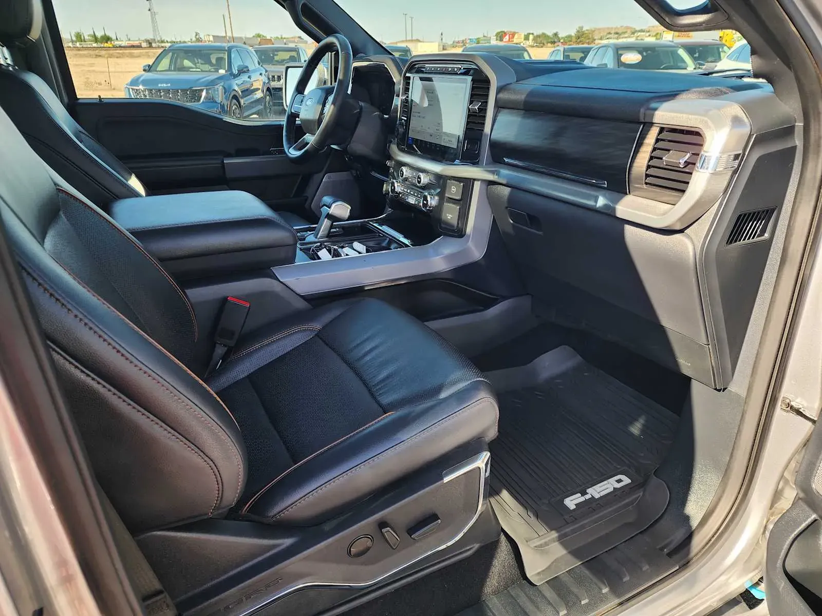 2024 Ford F-150 Lariat - Photo 16
