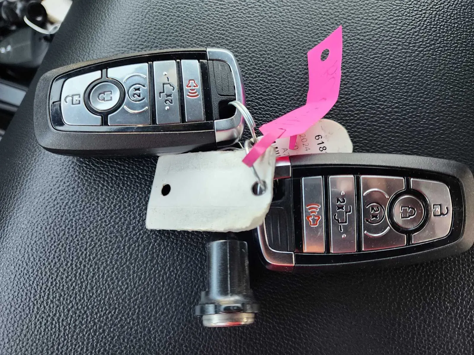2024 Ford F-150 Lariat - Photo 31