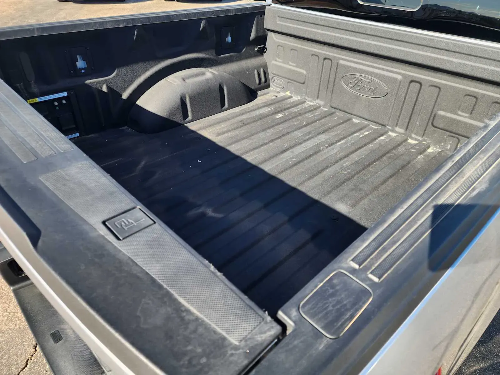 2024 Ford F-150 Lariat - Photo 6