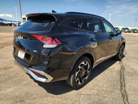 More photos of 2024 Kia Sportage SX-Prestige at Martin Swanty's Paradise Auto, AZ