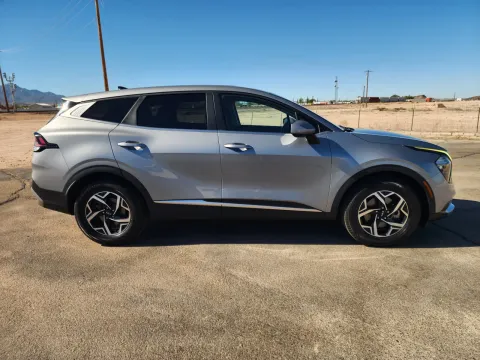 More photos of 2023 Kia Sportage LX at Martin Swanty's Paradise Auto, AZ