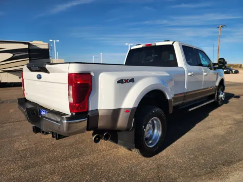 More photos of 2022 Ford Super Duty F-350 DRW at Martin Swanty's Paradise Auto, AZ