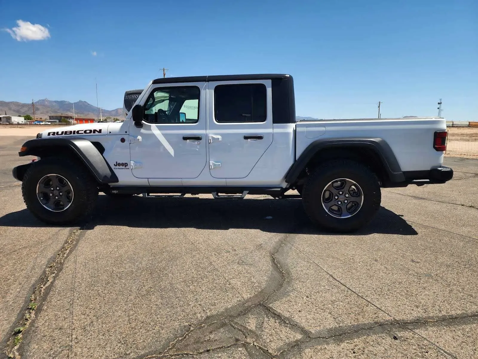Jeep Gladiator photo 8