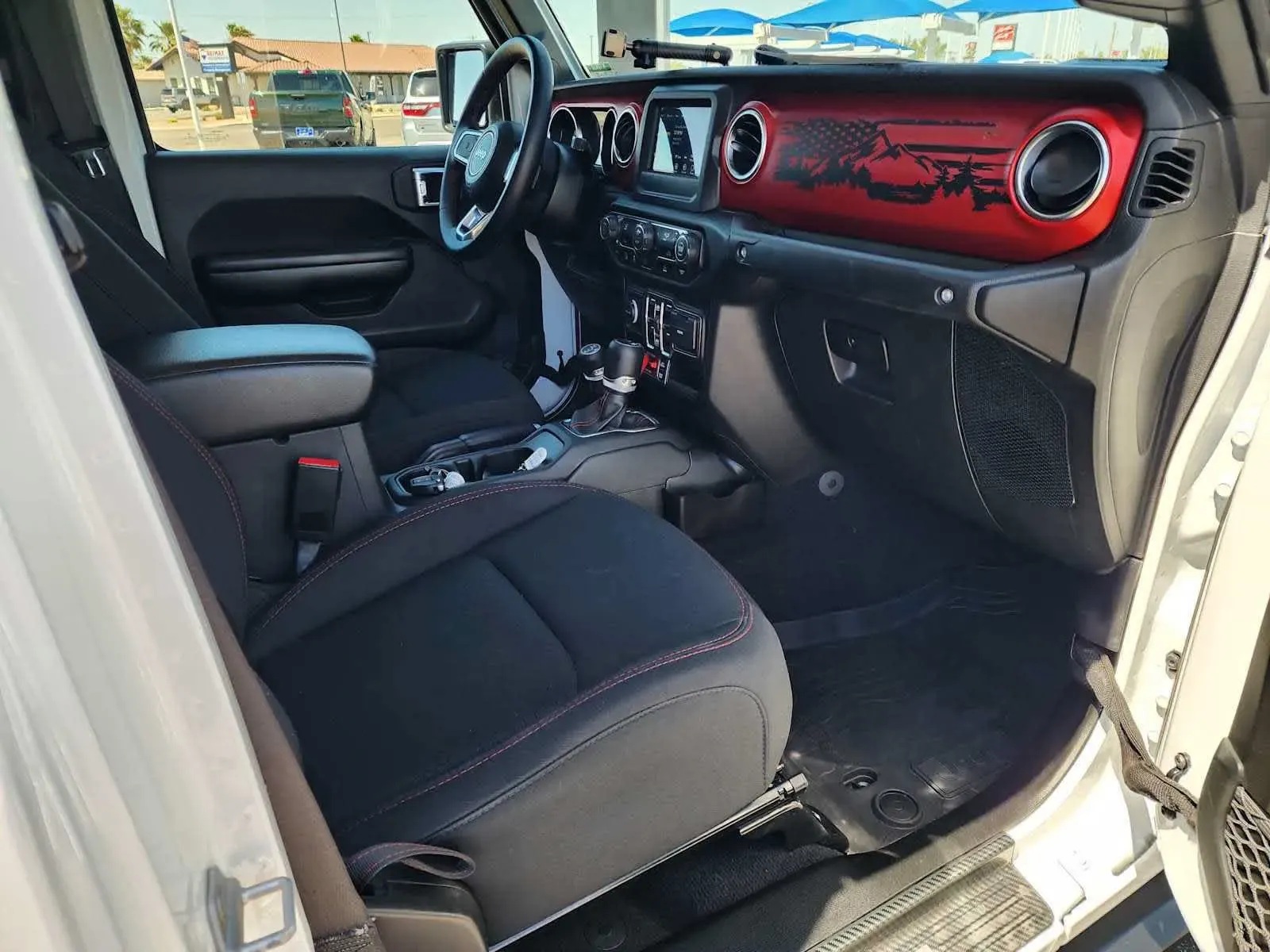 Jeep Gladiator photo 16
