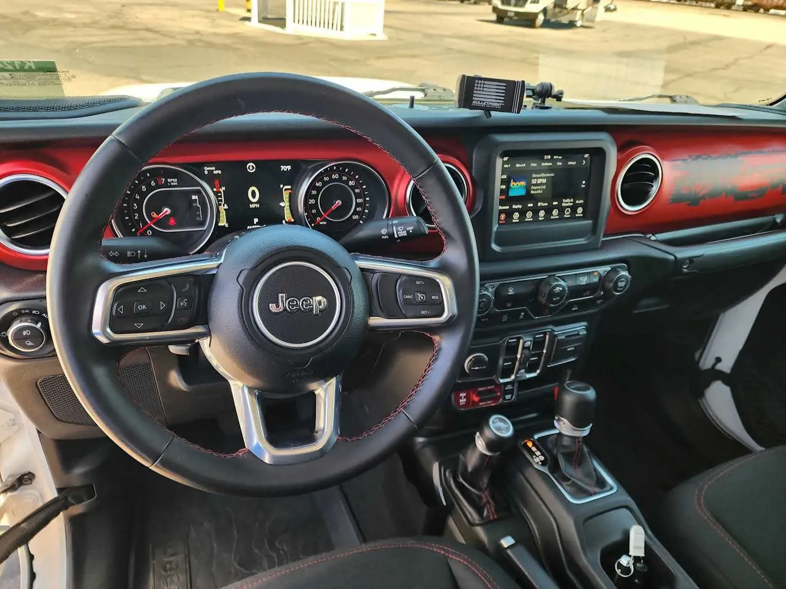 Jeep Gladiator photo 2