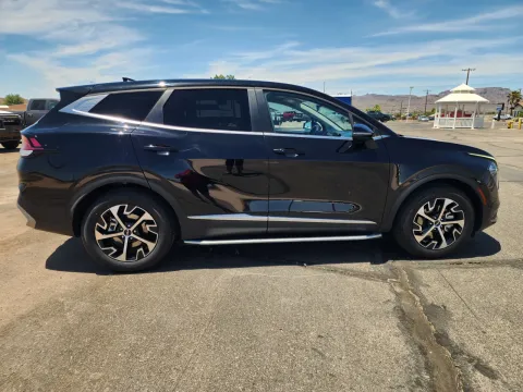 More photos of 2023 Kia Sportage EX at Martin Swanty's Paradise Auto, AZ