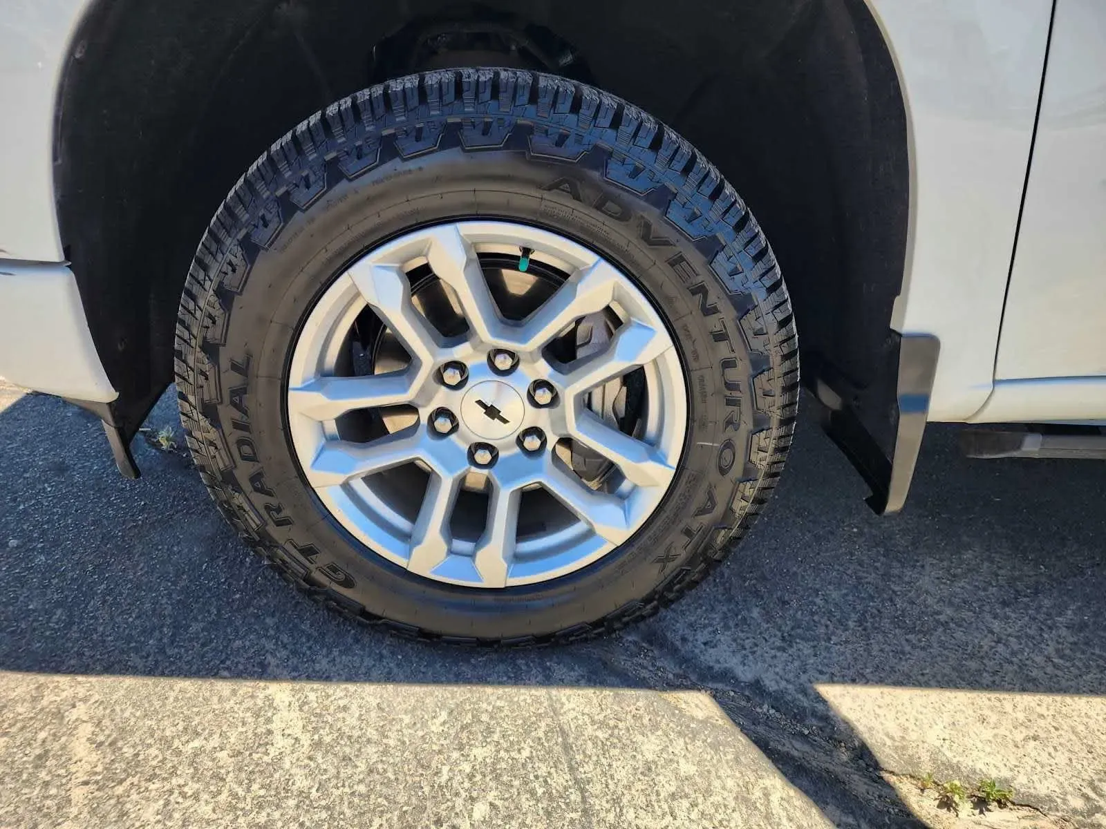 Chevrolet Silverado photo 11
