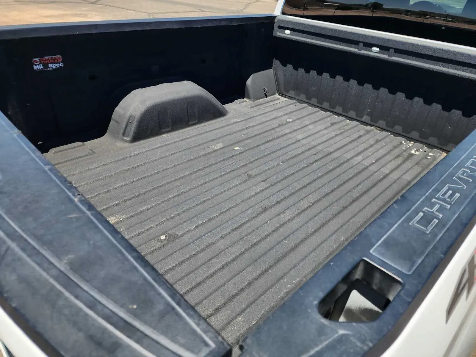 Chevrolet Silverado photo 6