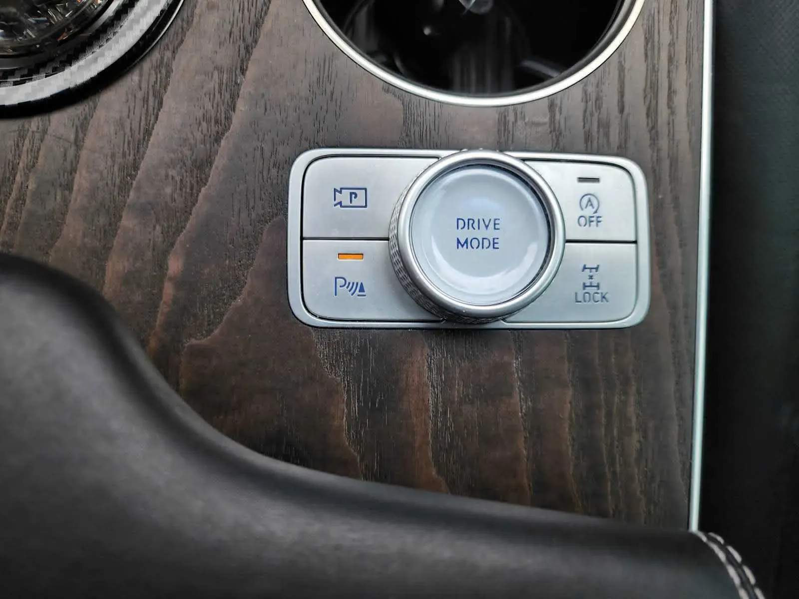 Genesis GV80 photo 28