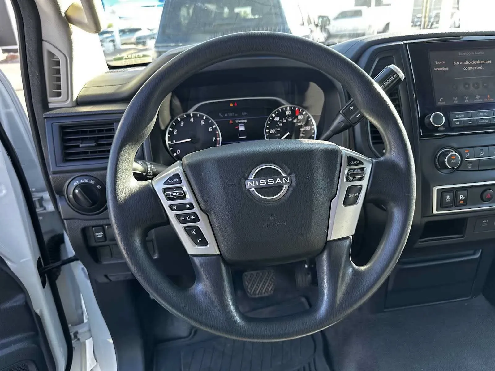 Nissan Titan photo 20