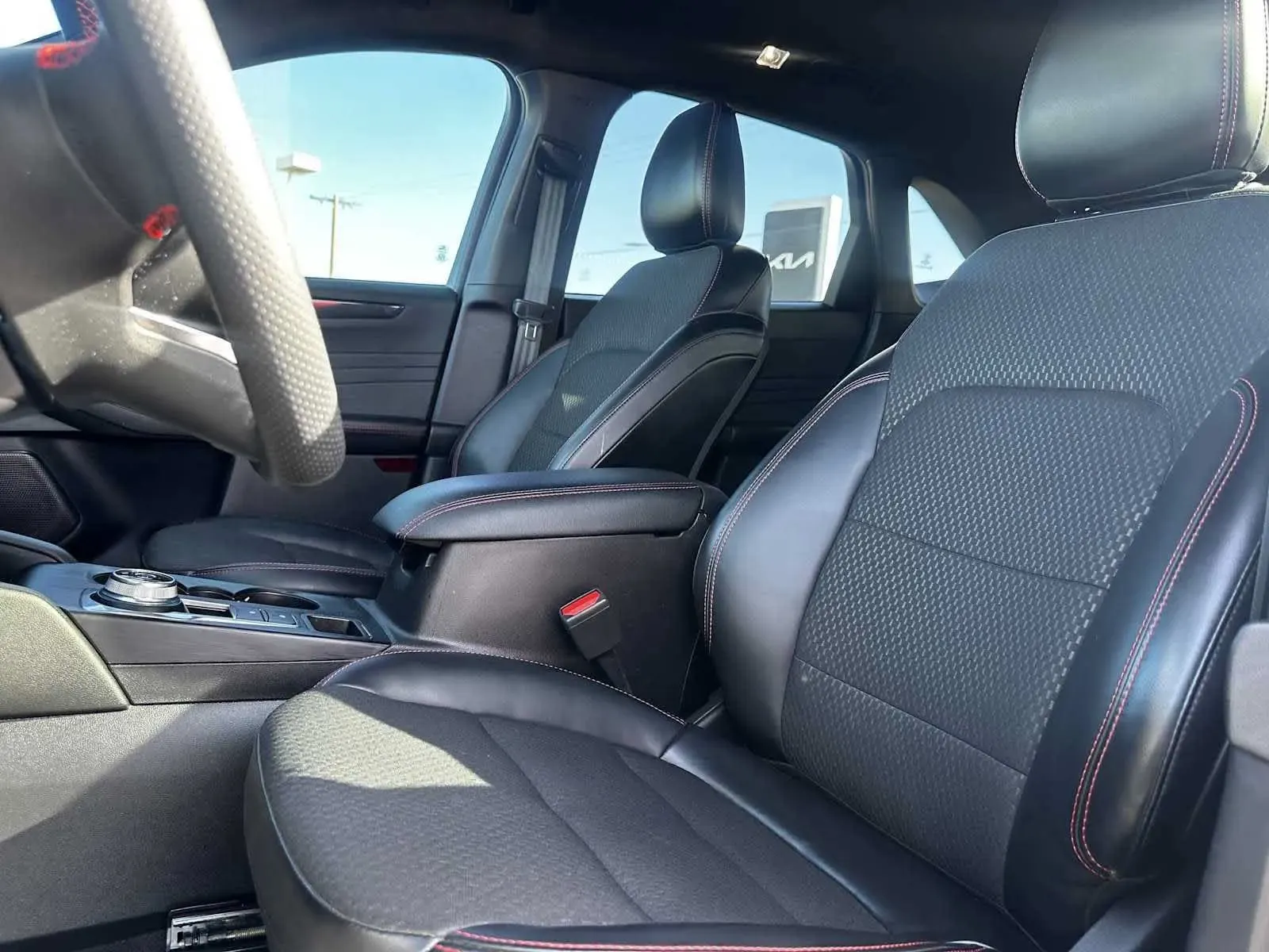 Ford Escape photo 14