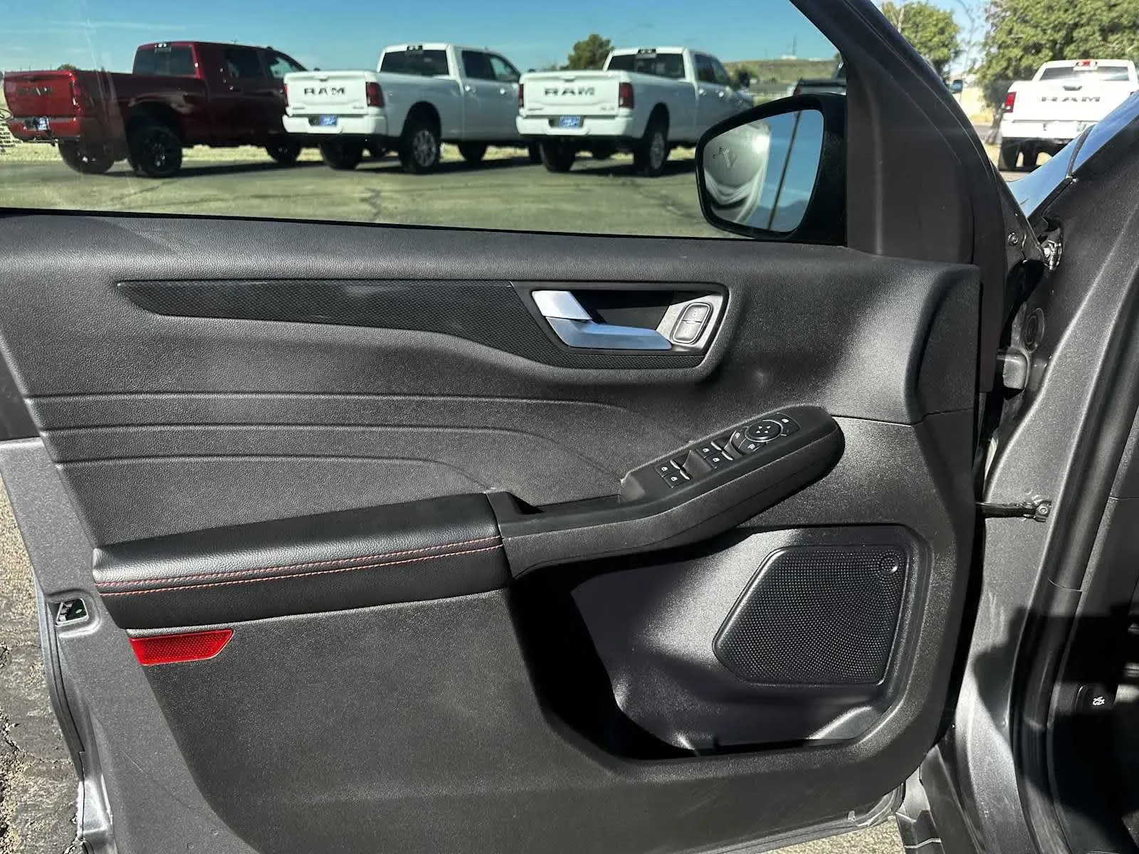 Ford Escape photo 16