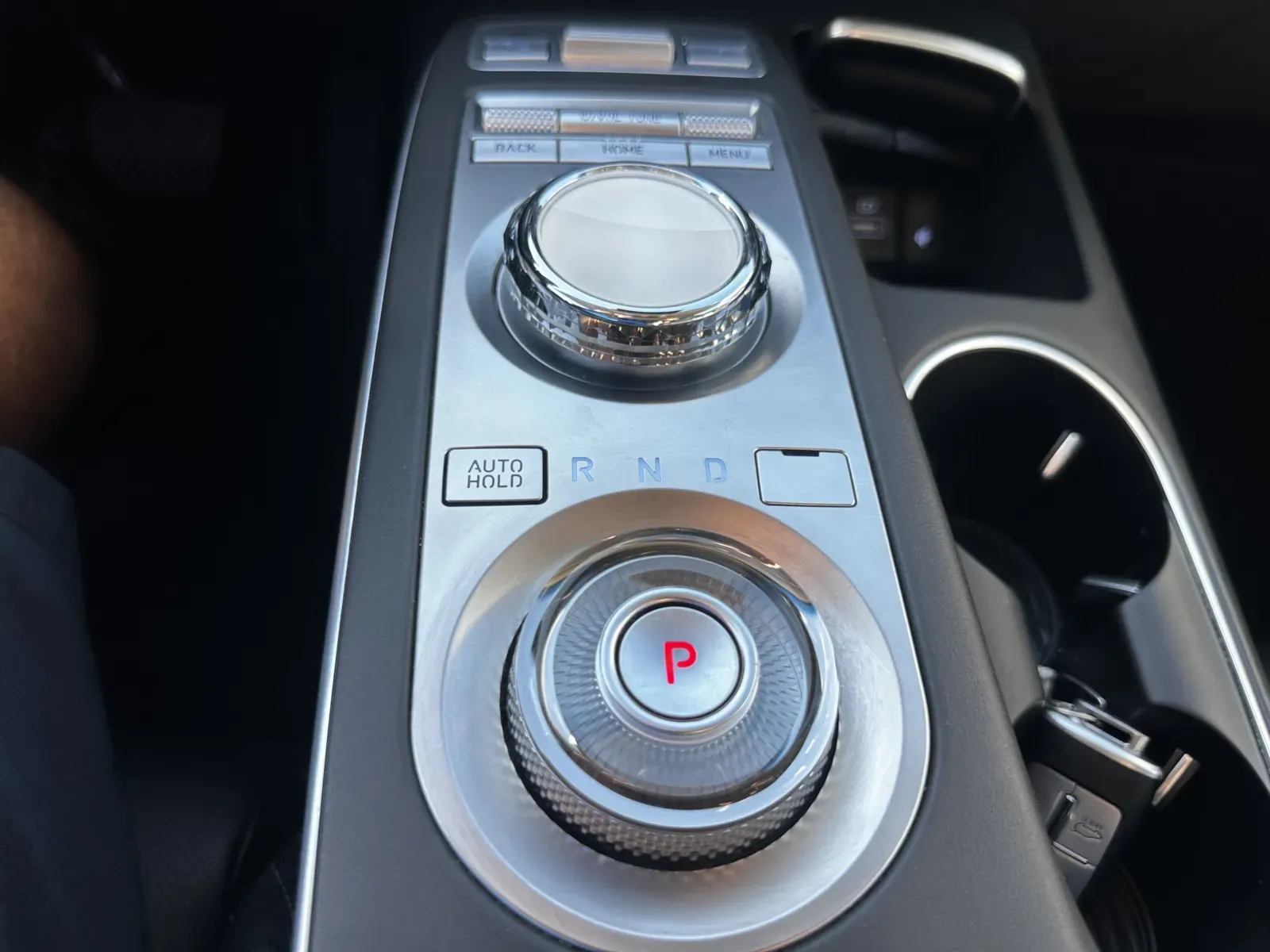 2025 GENESIS GV70 Standard - Photo 29