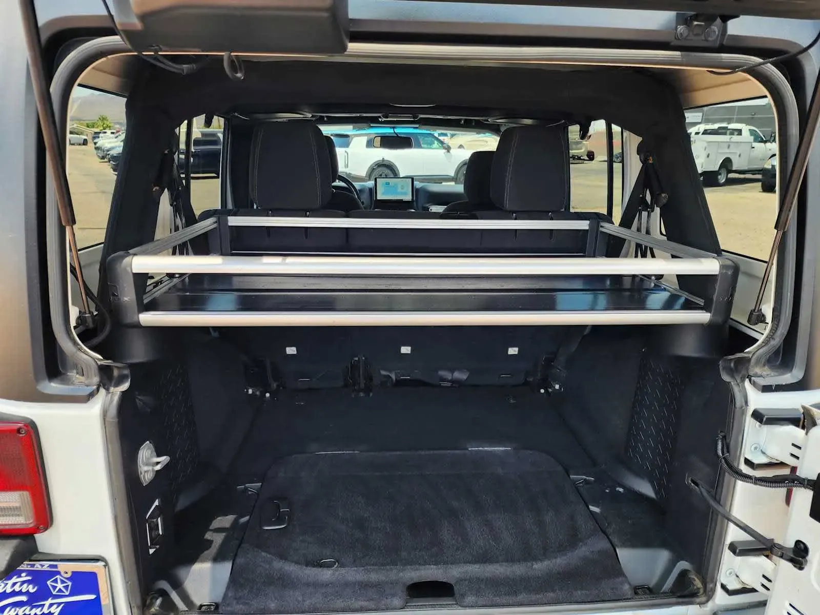 Jeep Wrangler photo 14