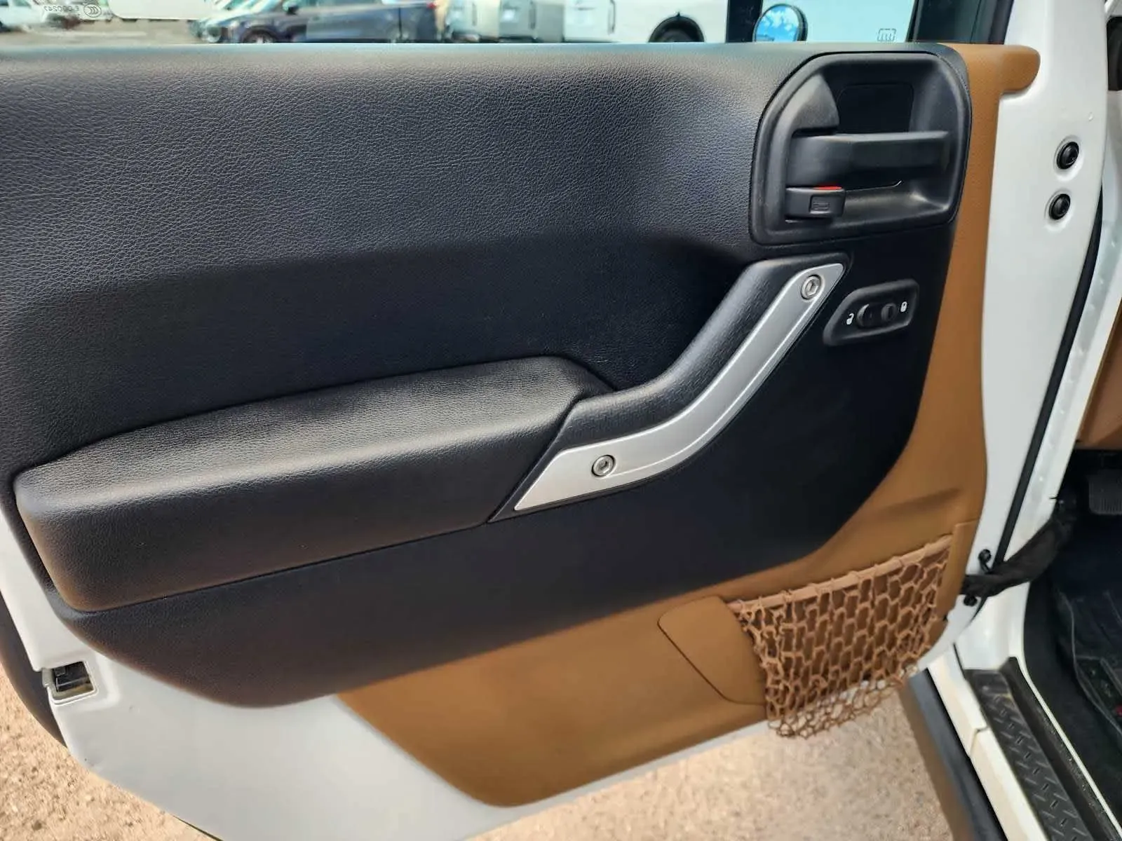 Jeep Wrangler photo 16