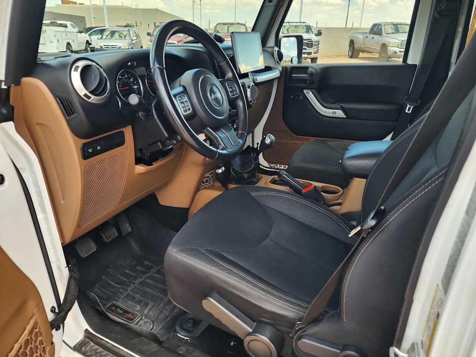 Jeep Wrangler photo 15