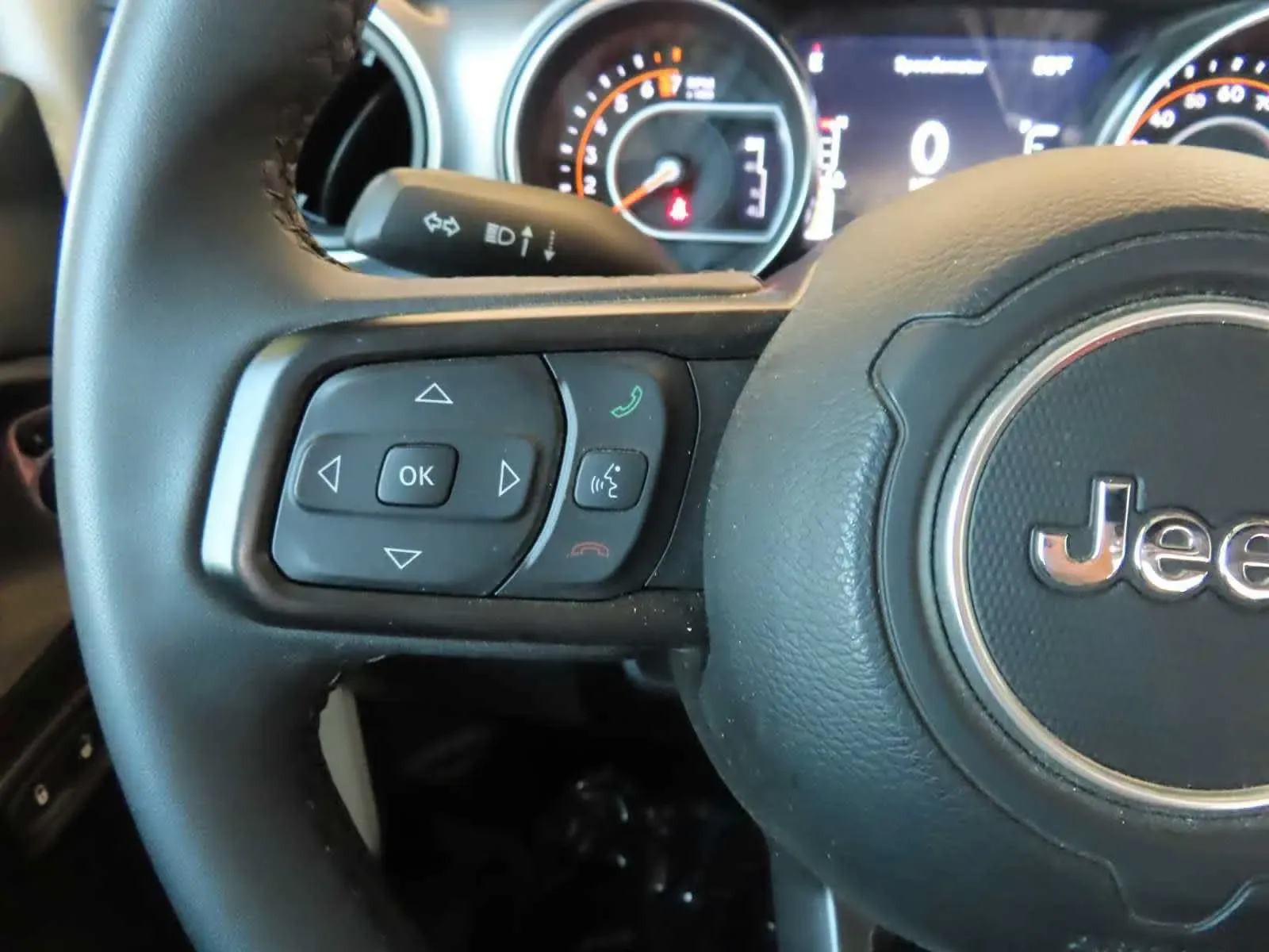 Jeep Gladiator photo 18