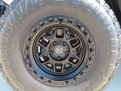 More photos of 2023 Jeep Gladiator Sport S at Martin Swanty's Paradise Auto, AZ