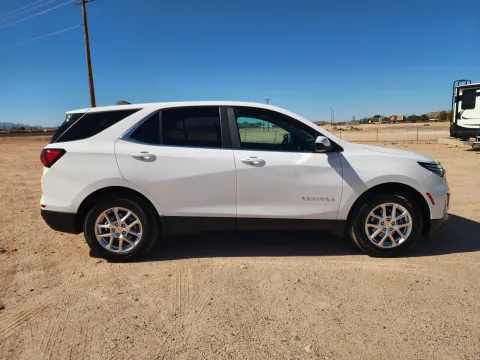 More photos of 2022 Chevrolet Equinox LT at Martin Swanty's Paradise Auto, AZ
