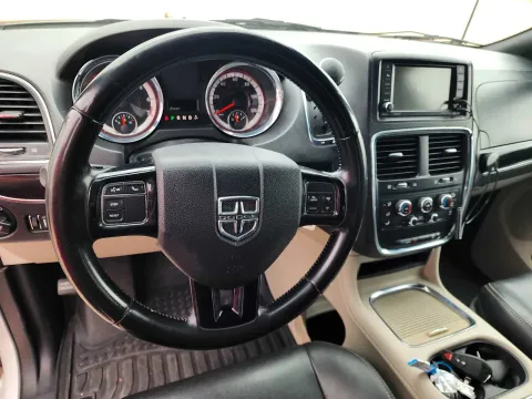 Photos of 2019 Dodge Grand Caravan SXT for sale in Lake Havasu City, AZ at Martin Swanty's Paradise Auto