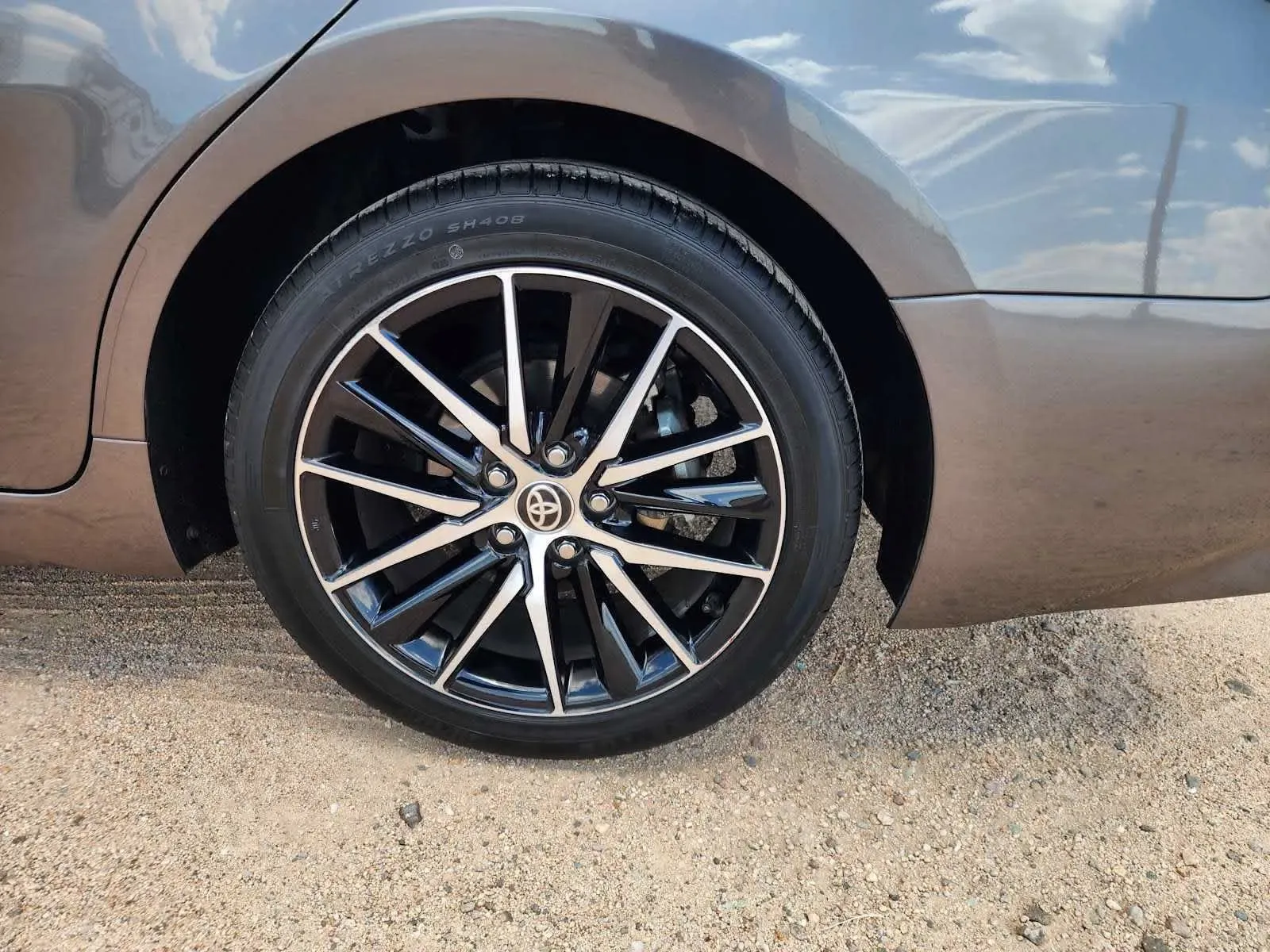 Toyota Camry photo 8