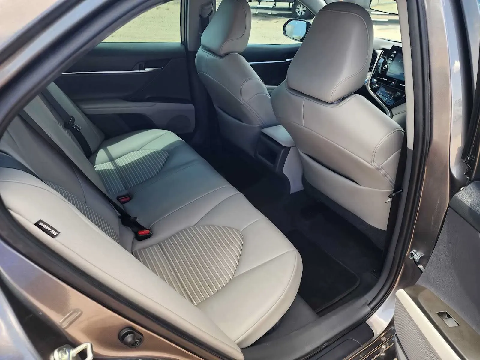 Toyota Camry photo 13