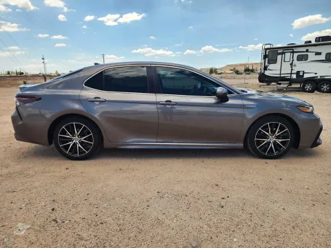 More photos of 2021 Toyota Camry Hybrid SE at Martin Swanty's Paradise Auto, AZ