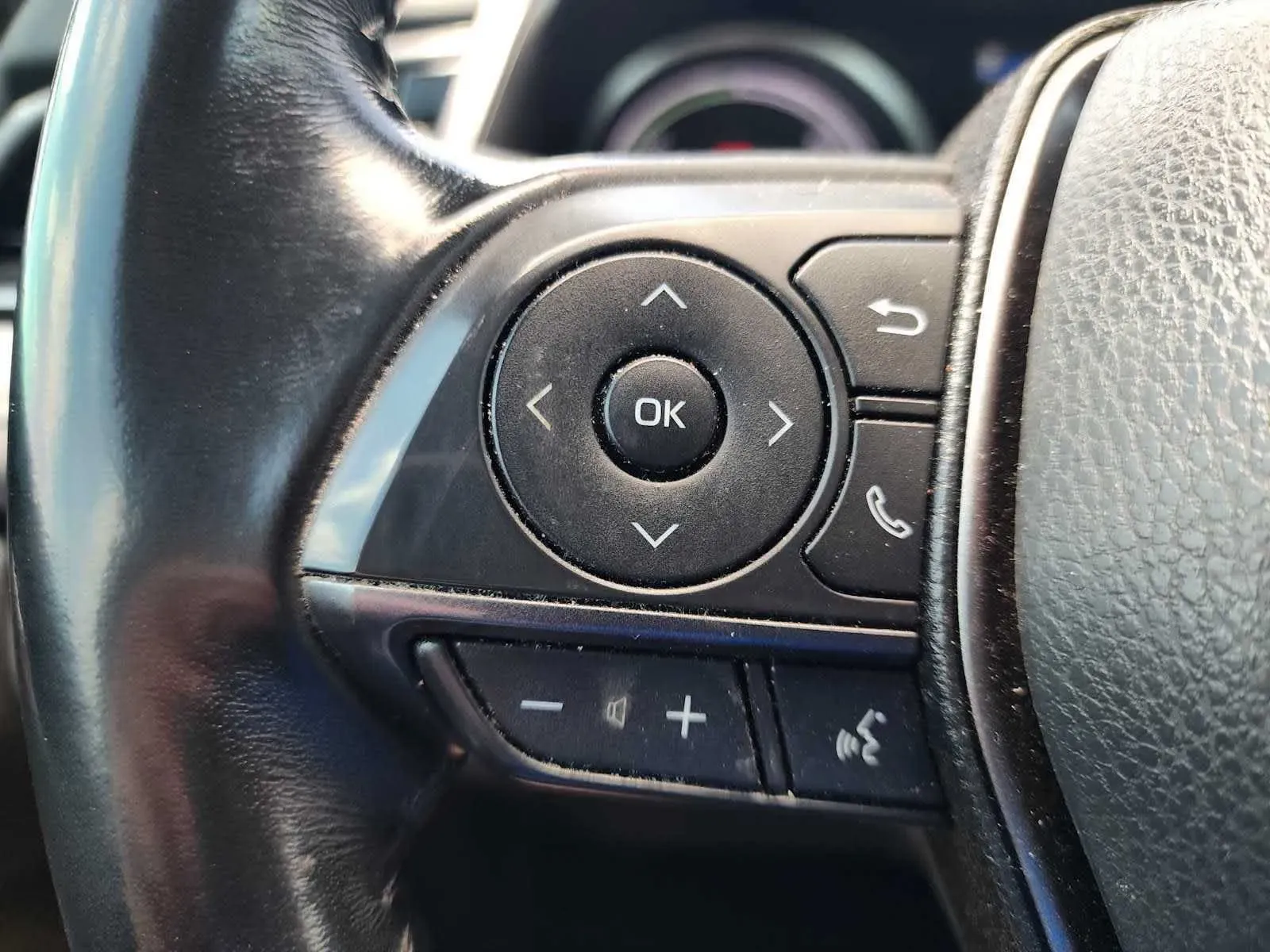 Toyota Camry photo 17