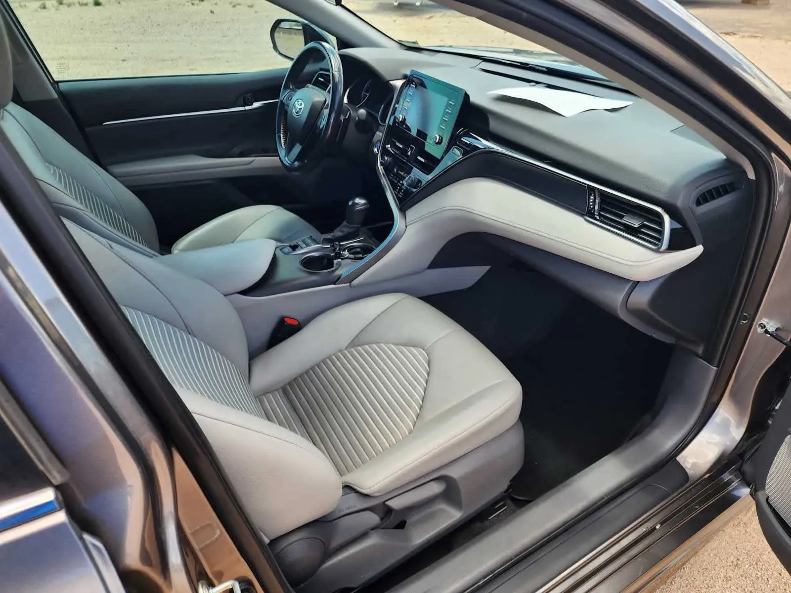 Toyota Camry photo 12