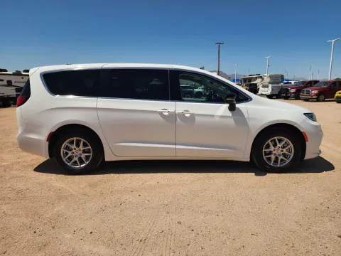 More photos of 2024 Chrysler Pacifica Touring L at Martin Swanty's Paradise Auto, AZ